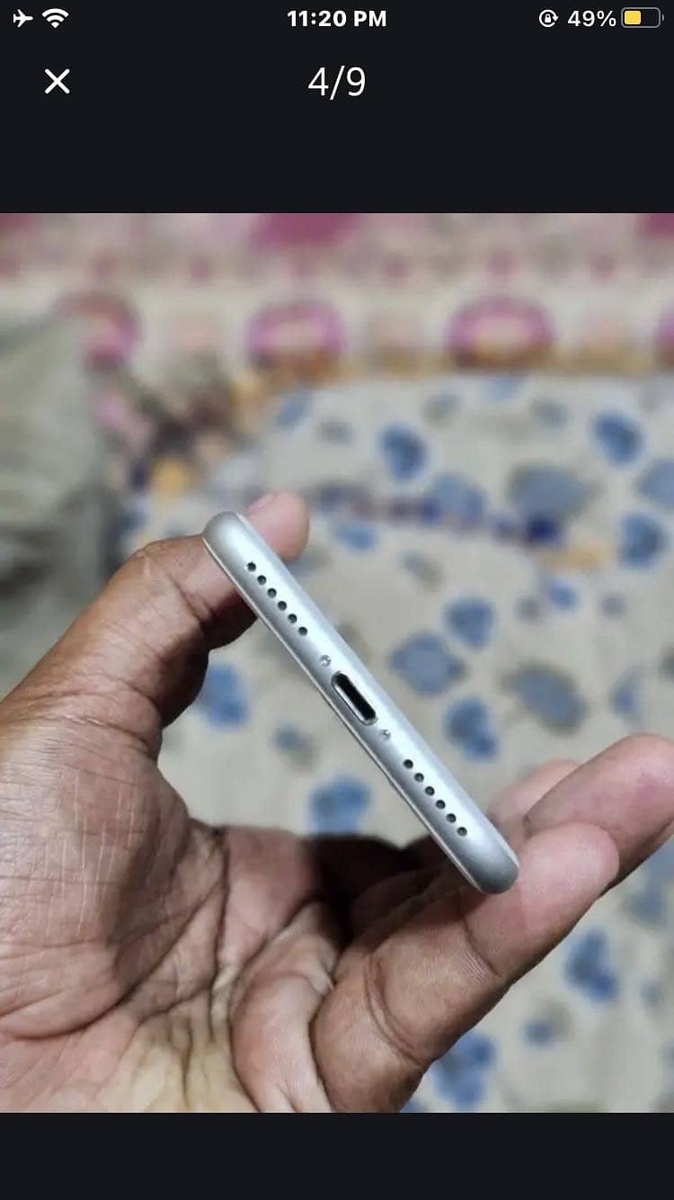 Apple iPhone 8 3
