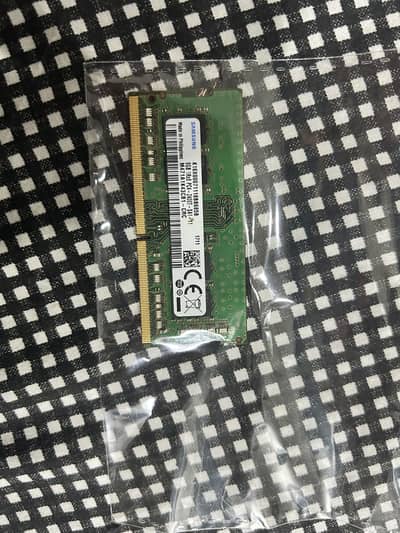 Samsung 8 gb ram 2400T
