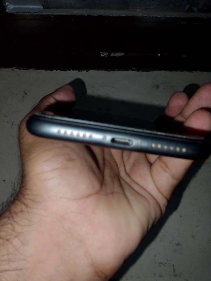 Apple iPhone 11 1