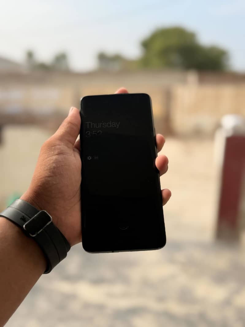 One Plus 7 Pro 1