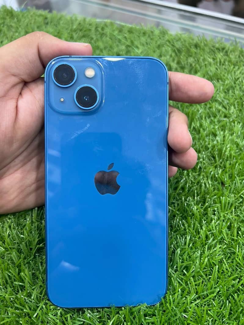Apple iPhone 13 1