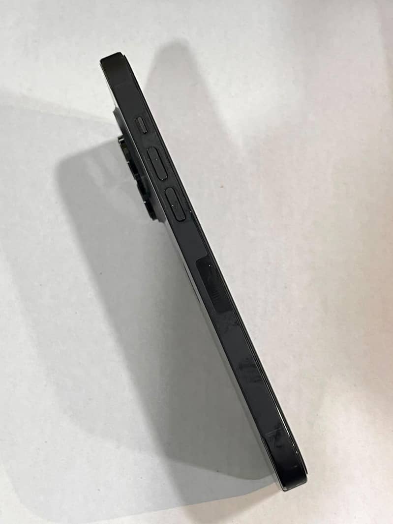 Apple iPhone 14 Pro 2