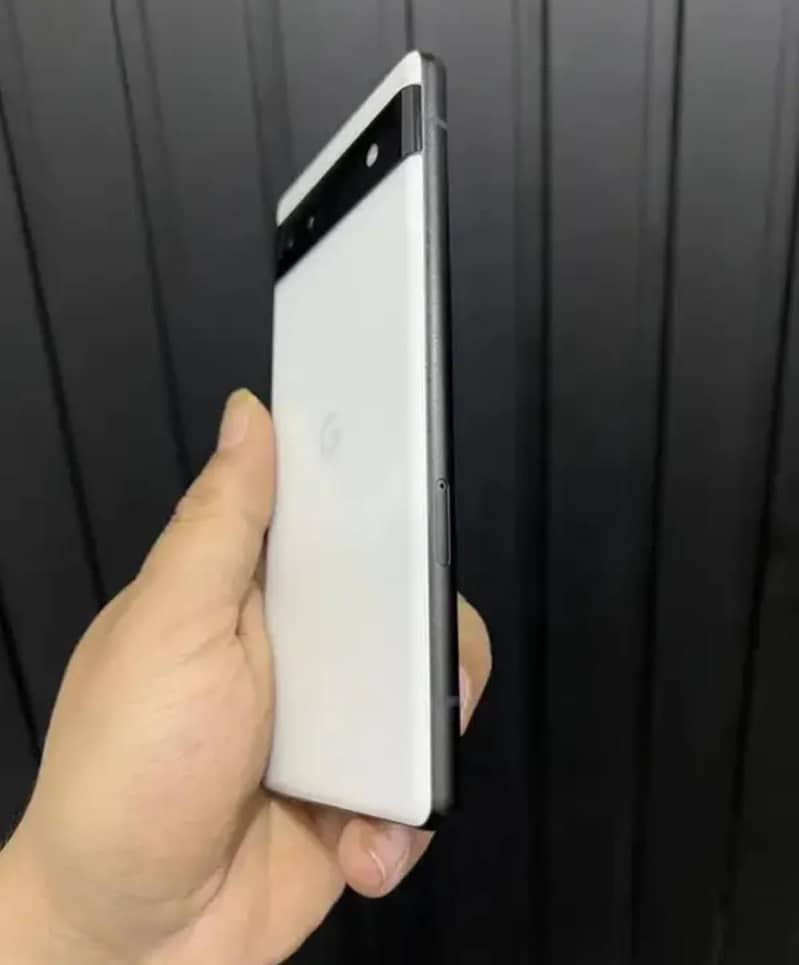 Google Pixel 6a 5