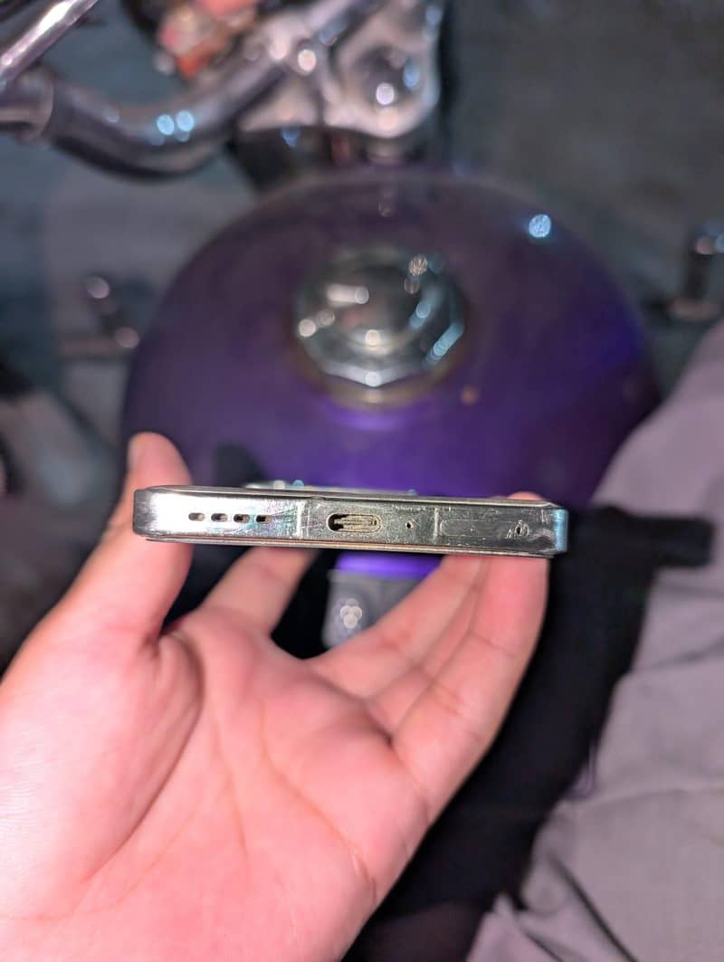 Infinix Note 40 4
