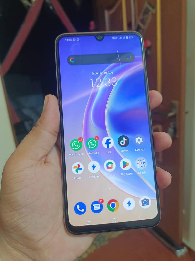 Vivo V21 3