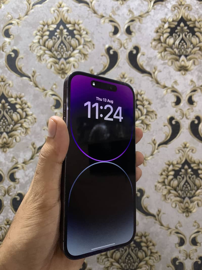 Apple iPhone 14 Pro 1