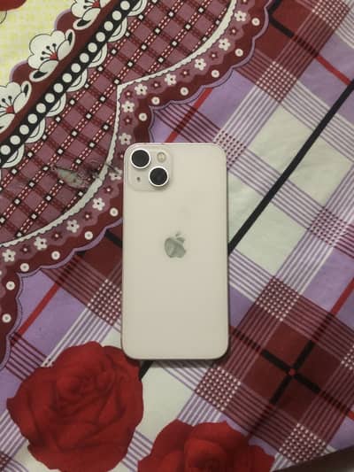 Apple iPhone 13