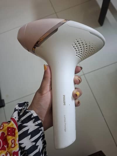 Philips Lumea BRI950 Prestige IPL Laser Hair Removal (Slightly Used)