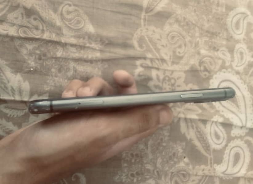 Apple iPhone 11 2
