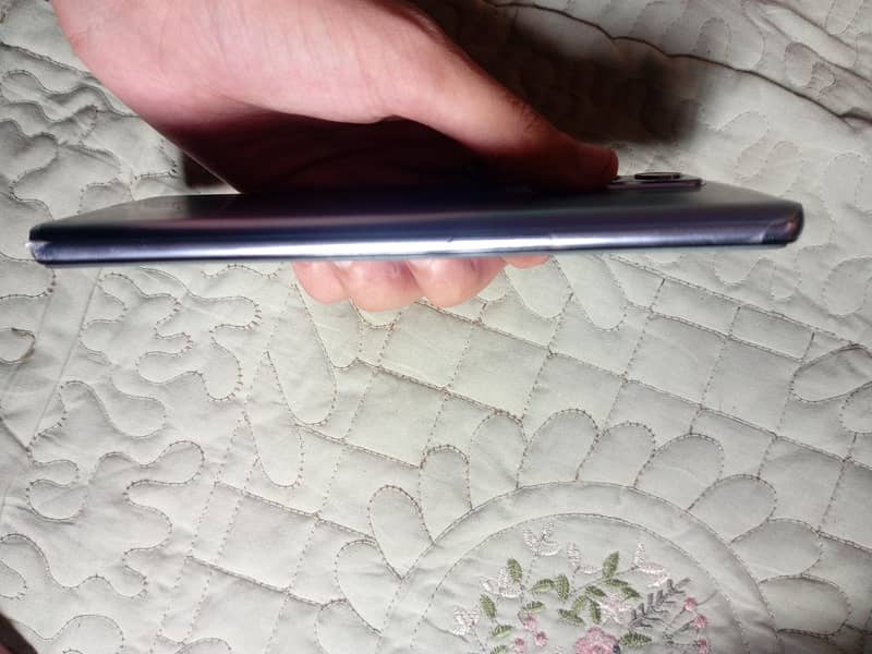 One Plus 9 Gaming beast exchange with iphone 11 se upar model 1