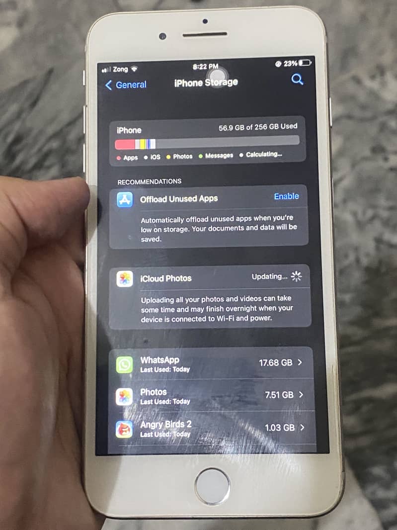 Apple iPhone 7 Plus 0