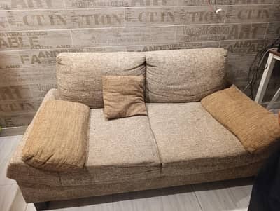 Comfortable 2 seater and 1 seater sofa