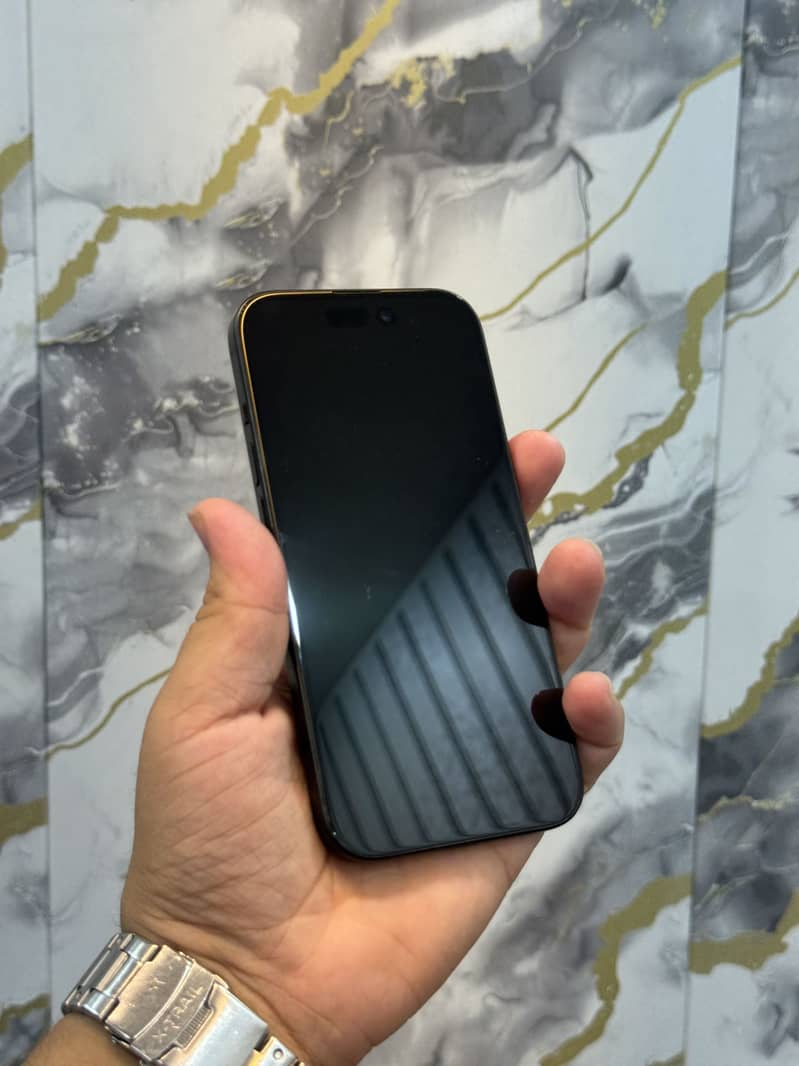 Apple iPhone 15 3