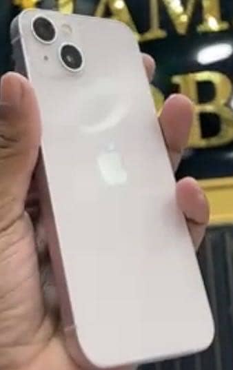 Apple iPhone 13 1