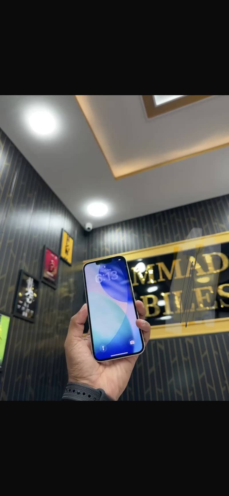 Apple iPhone 13 2
