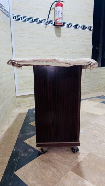 iron table