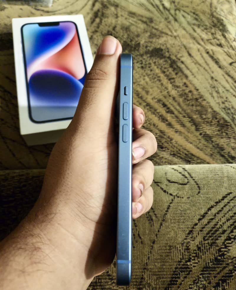 Apple iPhone 14 2