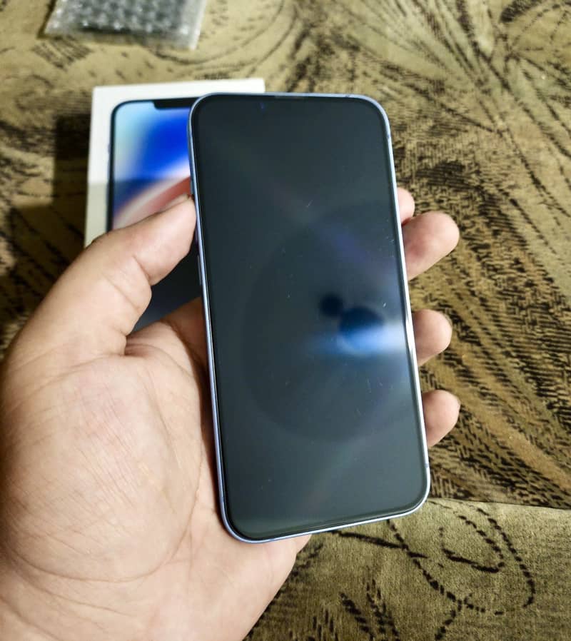 Apple iPhone 14 4