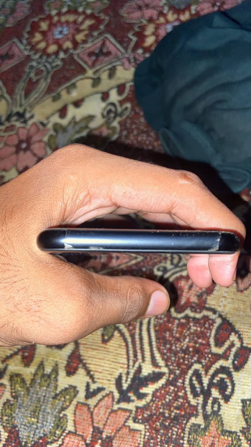 Apple iPhone SE 0