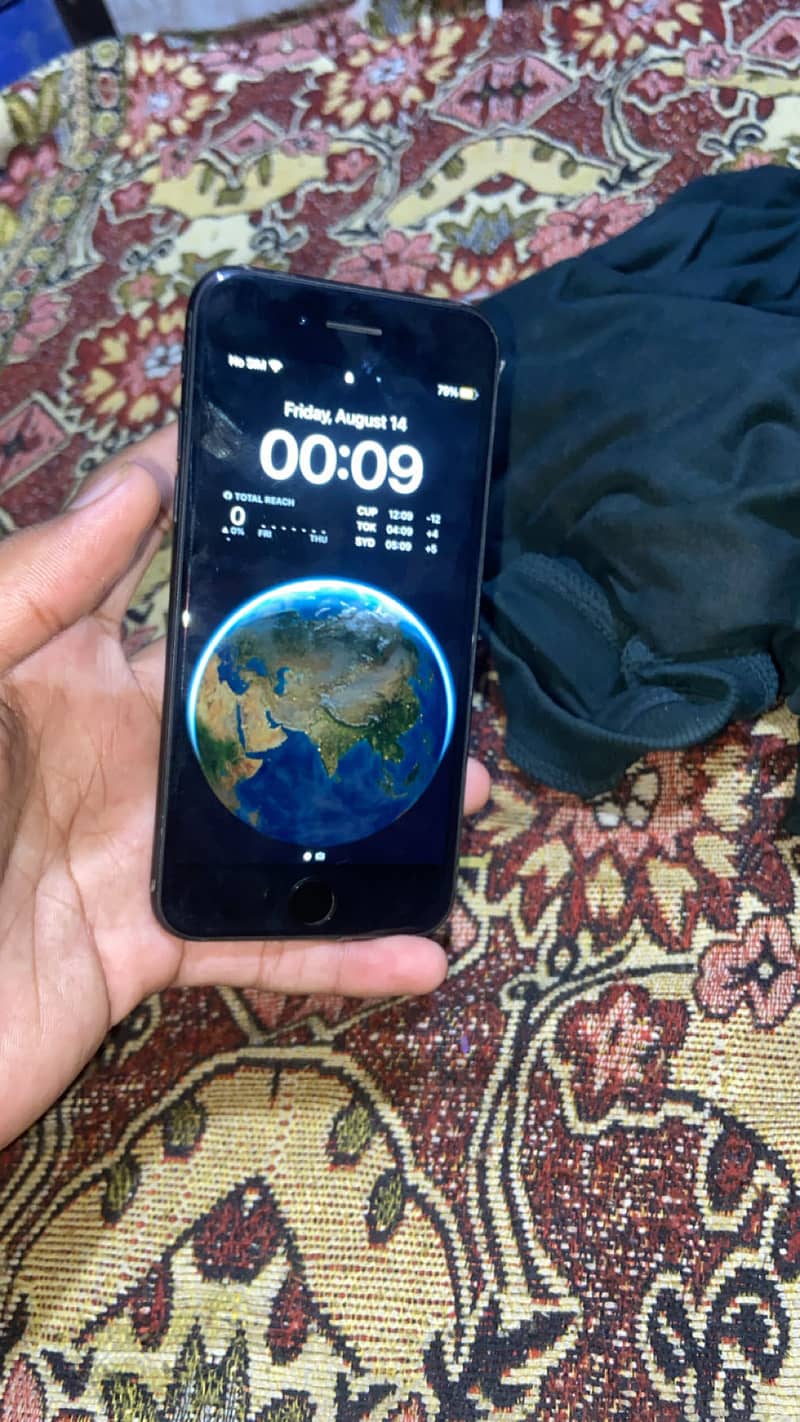 Apple iPhone SE 4