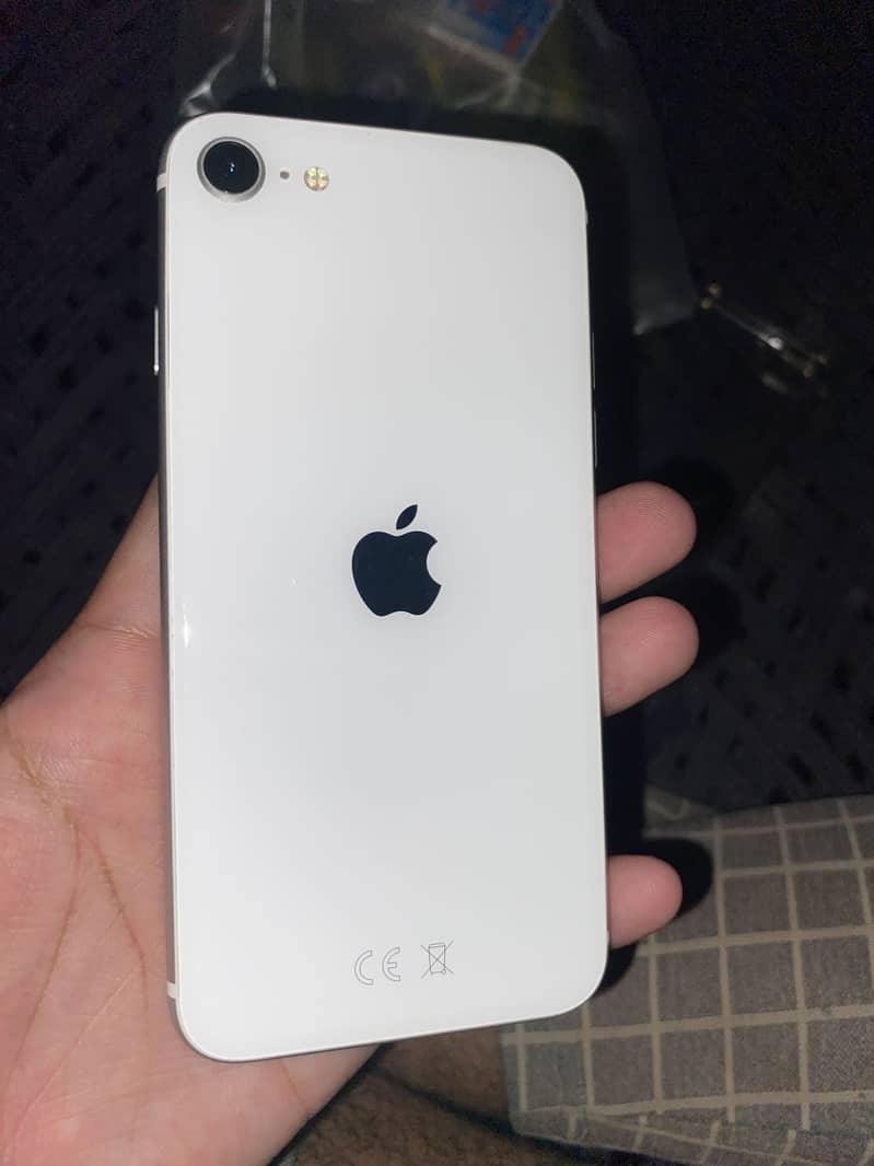 Apple iPhone SE 7