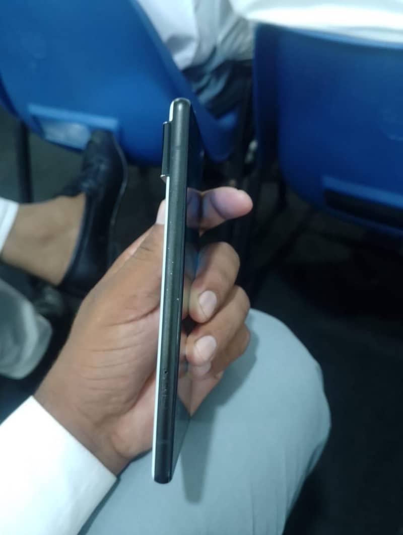 Google Pixel 6 4