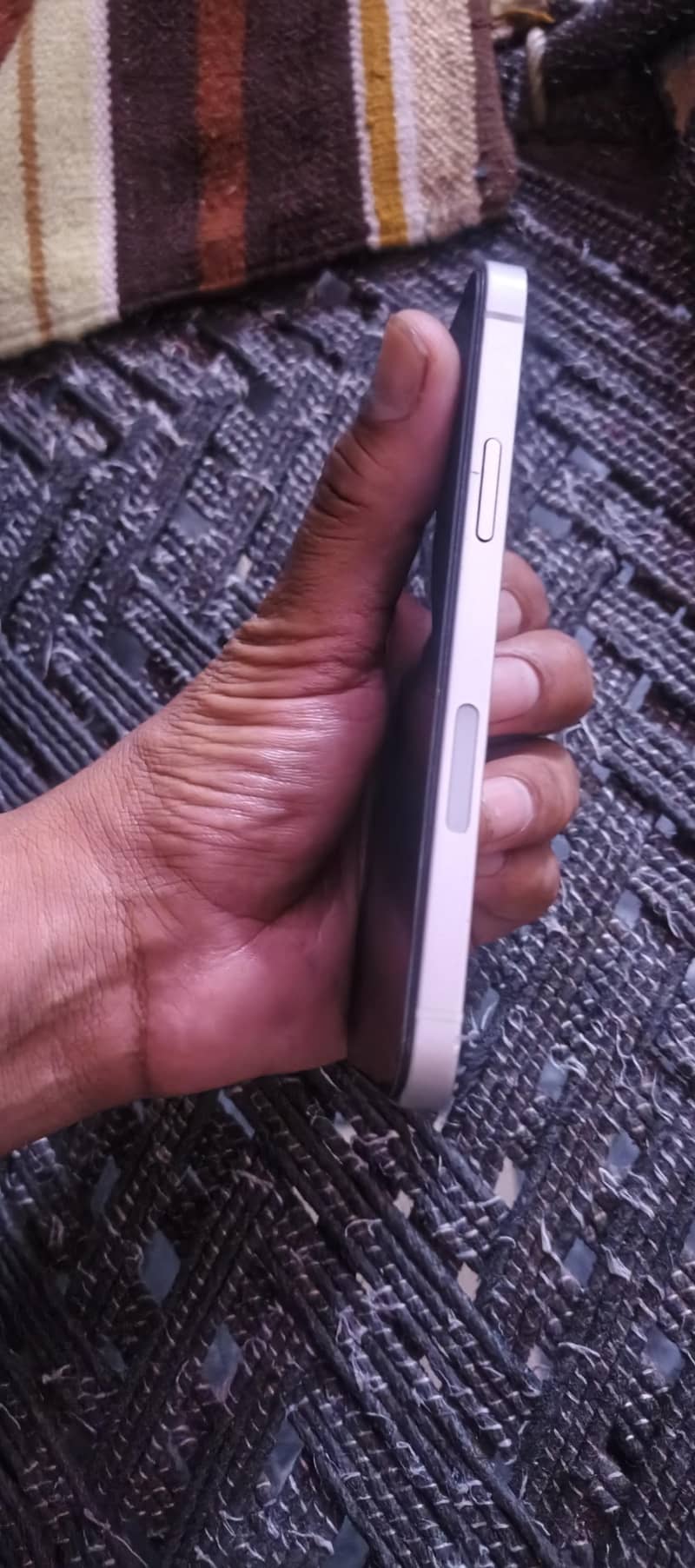 Apple iPhone 12 3