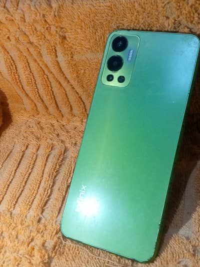 Infinix Hot 12