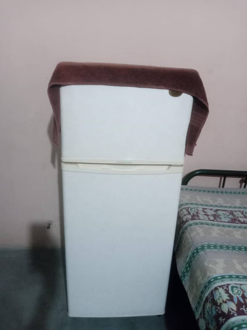 Refrigerator 0