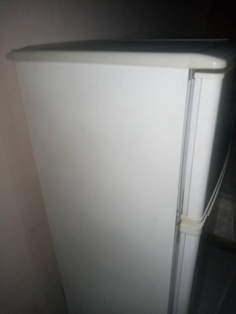 Refrigerator 11