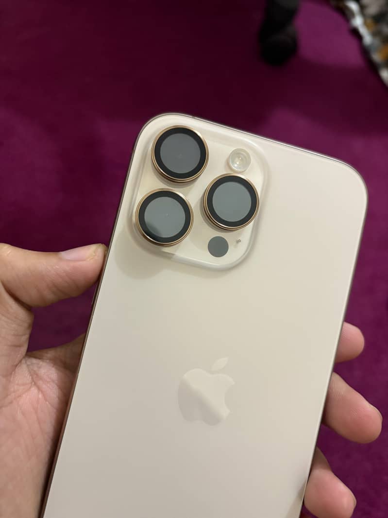iphone 16 pro max 1