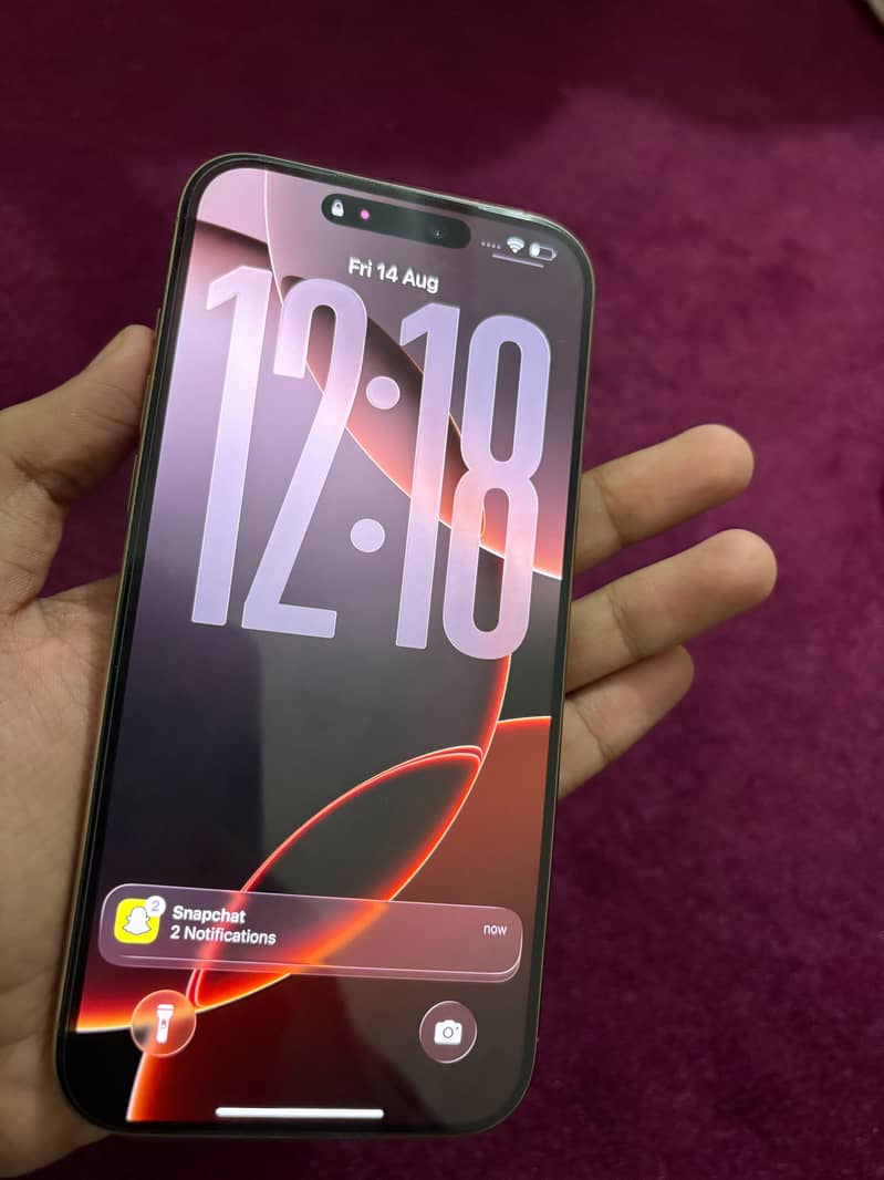 iphone 16 pro max 4