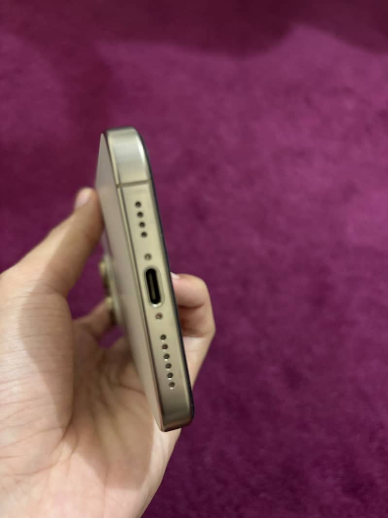 iphone 16 pro max 5