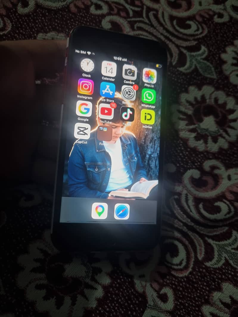 Apple iPhone 8 1