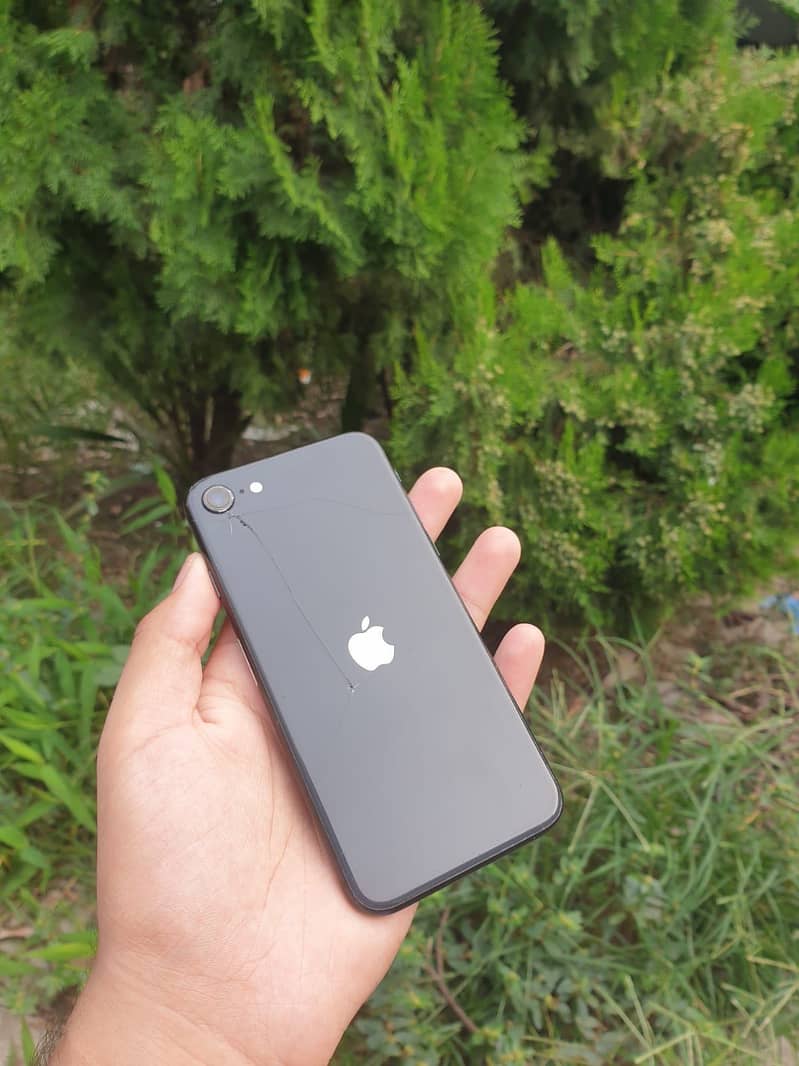 Apple iPhone SE 0