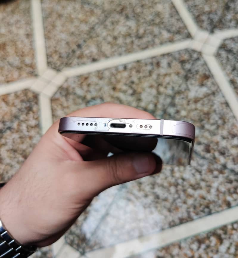Apple Iphone 13 1