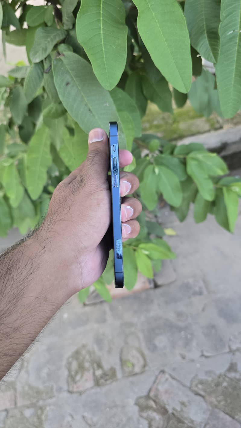 Apple iPhone 12 Pro 7