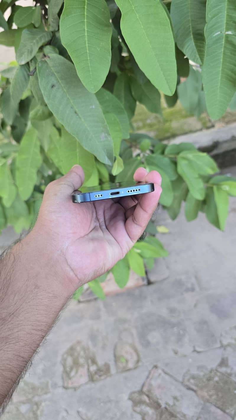 Apple iPhone 12 Pro 8