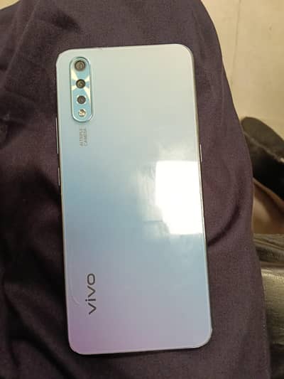 Vivo S1