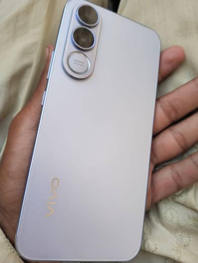 Vivo V70 FE 5G