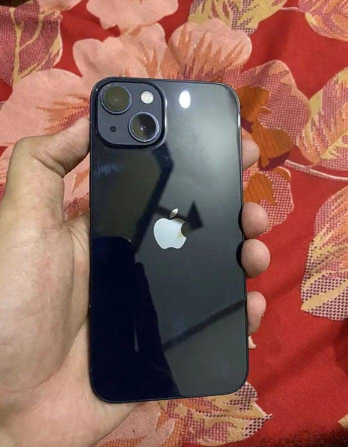 Apple iPhone 13 3