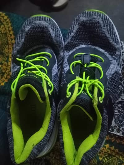 2nd hand fresh piece shoes