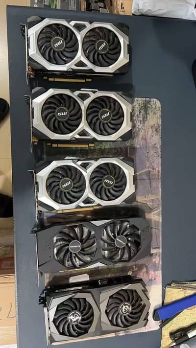 RTX 3070 Gigabyte Aorus Master (LCD), RTX 3060 Asus ROG, GTX 1660ti