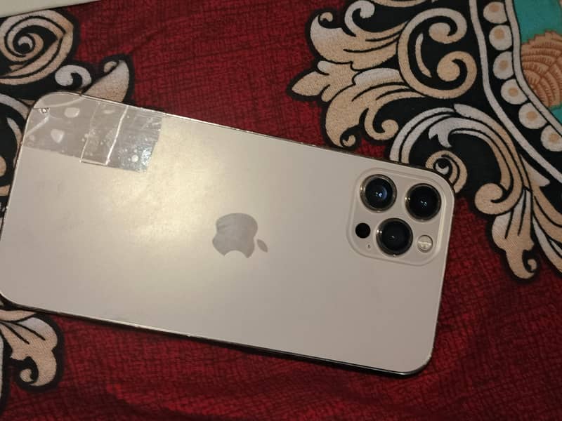 Apple iPhone 12 Pro Max 3