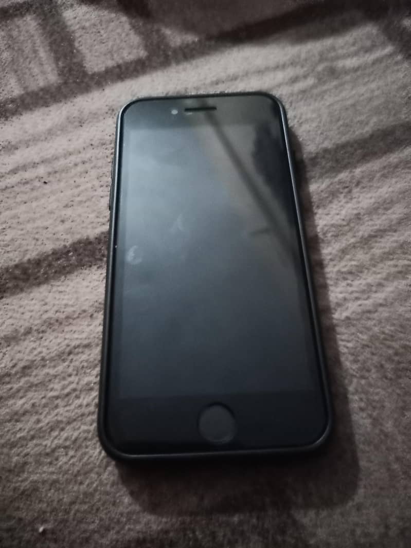 Apple iPhone 8 read description 3
