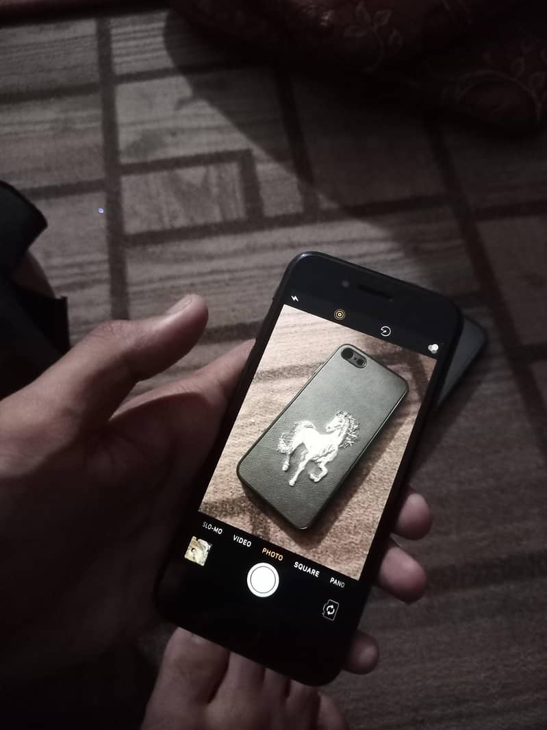 Apple iPhone 8 read description 10