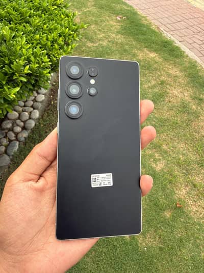 Samsung Mobile S25 Ultra [4 Month Sim Time]