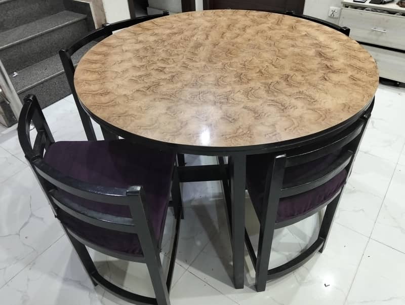 Round table 1