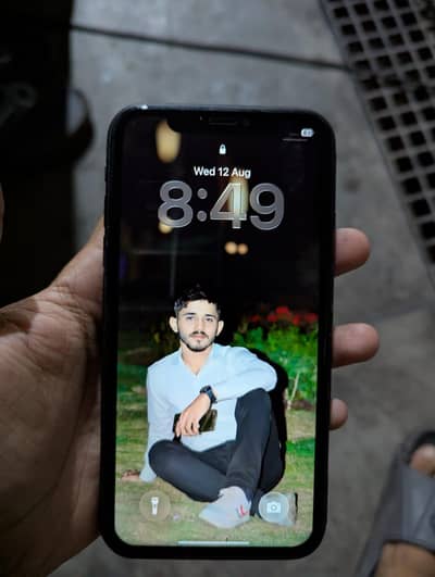 Apple iPhone 11