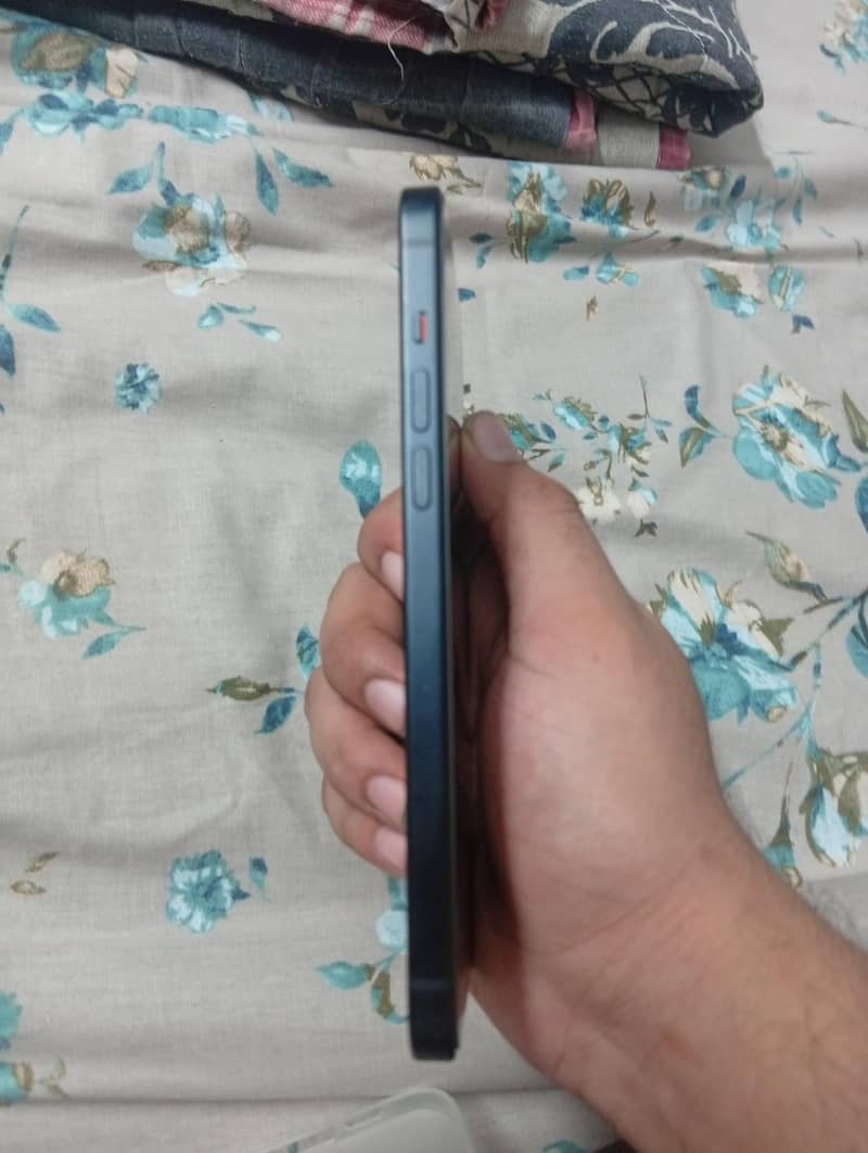 Apple iPhone 15 plus 5